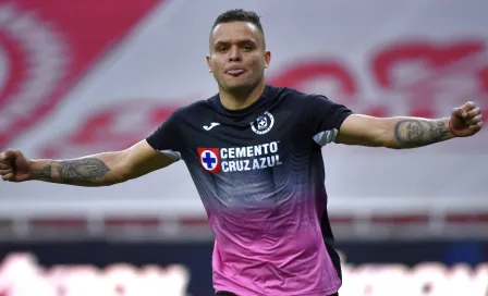  Cruz Azul: Derrotó a Chivas con doblete de Cabecita Rodríguez y es sublíder general