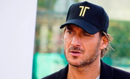 Francesco Totti dio positivo por Coronavirus y tiene síntomas leves