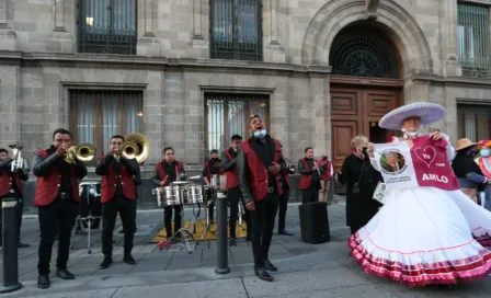 AMLO: Mariachis llevaron serenata al presidente por su cumpleaños 67