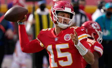 Patrick Mahomes ya es favorito sobre Russell Wilson para MVP en las casas de apuestas