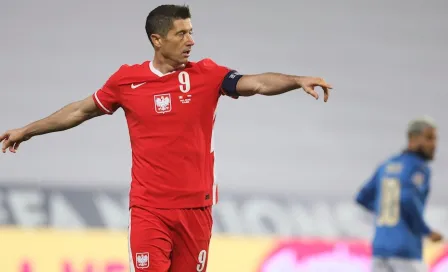 Lewandowski recibió réplica de Balón de Oro por parte de la Federación polaca