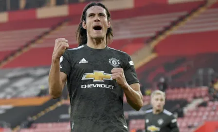 Premier League: Manchester United remontó al Southampton con doblete de Cavani