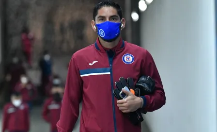 Cruz Azul: Jesús Corona dio positivo por Covid-19