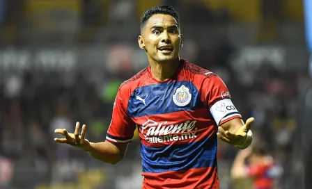 Gallito Vázquez sobre indisciplina en Chivas: 'Por estar con Villalpando salimos embarrados'