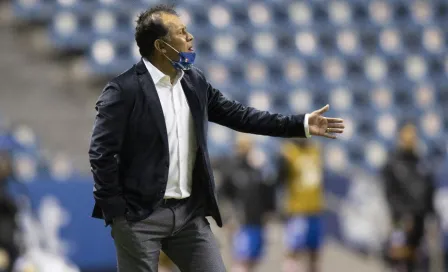 Juan Reynoso sobre Cruz Azul: 'El momento del equipo no da para vender humo'