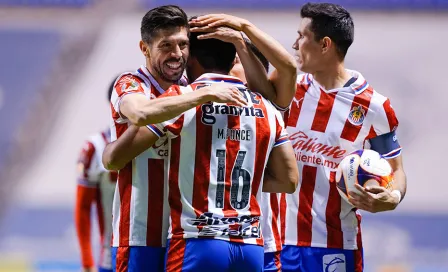 Chivas: Oribe Peralta, con opción de repetir como titular ante Toluca