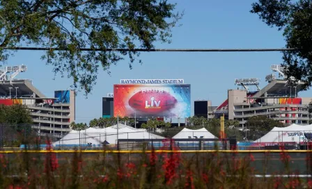 Ravens y Pats dieron a trabajadores de la salud boletos y traslado para el Super Bowl