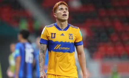 Tigres: Carlos Salcedo cantó con fisioterapeuta de los felinos