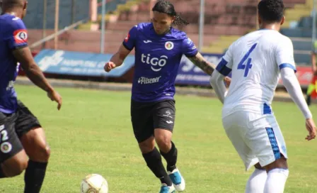 Video: Gullit Peña anotó su primer gol con el FAS en el futbol de El Salvador