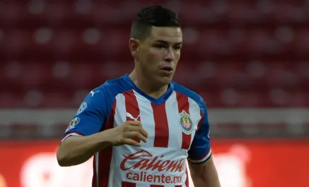 Lalo Torres, el exdelantero que se está adueñando del medio campo de Chivas con Vucetich