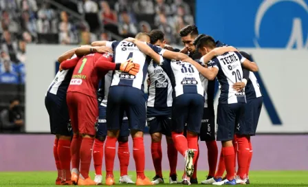 Rayados: Equipo varonil y femenil se tomaron la foto oficial del Guardianes 2021