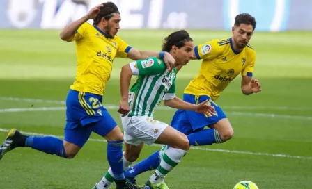 Diego Lainez: Real Betis derrotó al Cádiz por la mínima diferencia