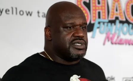 Shaquille O´Neal terminó en el hospital en su debut como luchador 