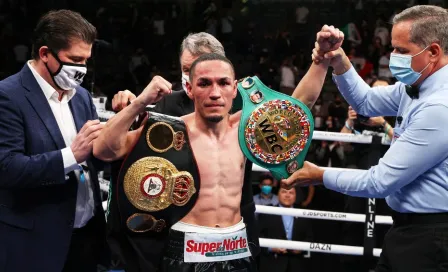 Gallo Estrada, nuevo Campeón unificado Supermosca tras vencer a Chocolatito González