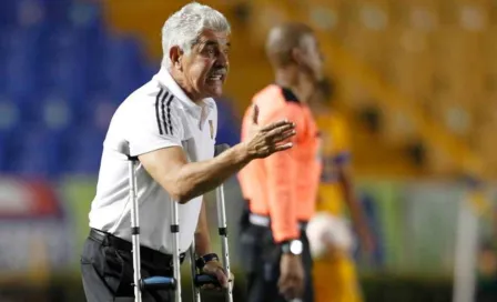 Tuca Ferretti tras derrota ante Mazatlán: 'Aún con 10 hombres fuimos superiores'