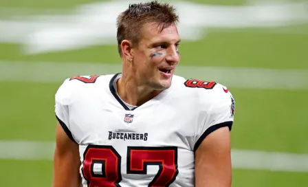 NFL: Rob Gronkowski renovó contrato por un año con Tampa Bay