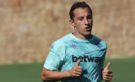 Andrés Guardado, baja del Betis por problema muscular