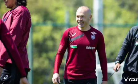 Andrés Iniesta volvió a entrenar con Vissel Kobe tras su operación 