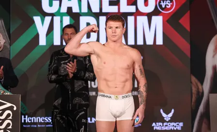 Canelo Álvarez aseguró que actualmente vencería a Floyd Mayweather