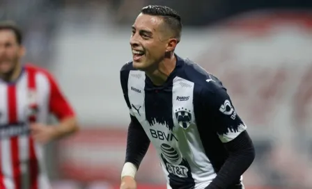 Lucas Barrios: 'Sería muy bueno para México tener a un delantero como Funes Mori'