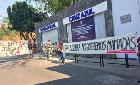 Cruz Azul: Aficionados se manifestaron afuera de La Noria