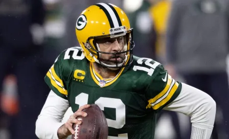 Broncos: Estaría preparando oferta para adquirir a Aaron Rodgers 