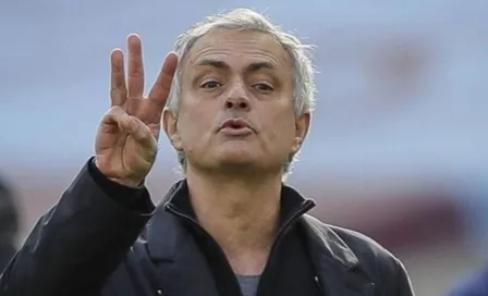 Mourinho, plasmado en mural del céntrico barrio Testaccio de Roma