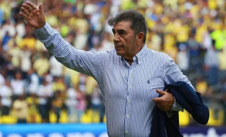 América felicitó a Carlos Reinoso por el Día del Maestro