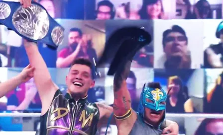 WWE: Rey Mysterio, Campeón de parejas en Smackdown 