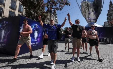 Champions League: Fans ingleses llegan a Porto en 80 vuelos 