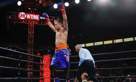 Nonito Donaire venció a Nordine Oubaali para ser el campeón mundial más longevo de Peso Gallo