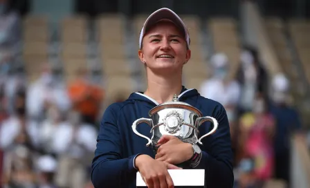 Roland Garros: Krejcikova derrota a Pavlyuchenkova y es nueva monarca del Grand Slam