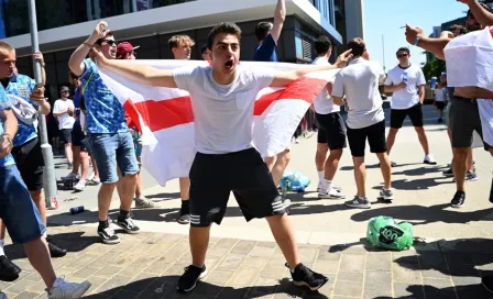 Eurocopa: Aficionado inglés, en estado grave tras caerse de la grada de Wembley