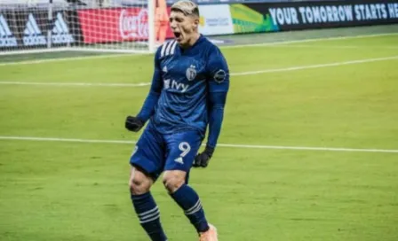 Alan Pulido: Reapareció con Sporting Kansas en derrota ante Portland