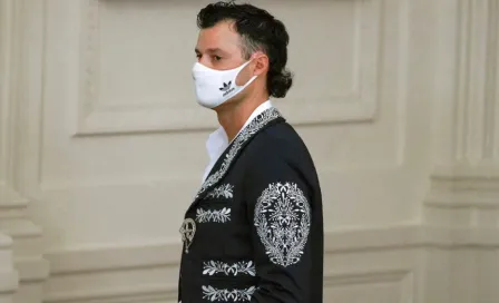 Joe Kelly: Asistió a reunión con Joe Biden en la Casa Blanca con chaqueta de mariachi