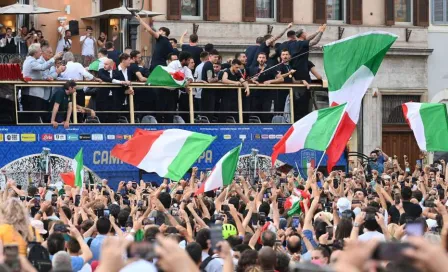 Eurocopa: Italia recorrió Roma con un autobús descubierto para celebrar el campeonato