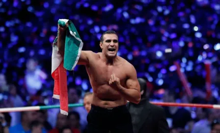 Alberto El Patrón promete asesoría legal y servicio médico digno a sus luchadores