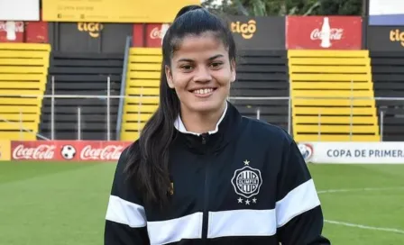 Futbolista paraguaya recibió polémico regalo machista al ser MVP