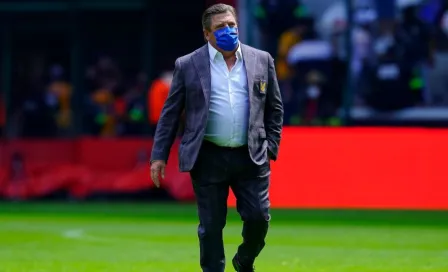 Miguel Herrera: 'El arbitraje condicionó el partido, pero me voy tranquilo'