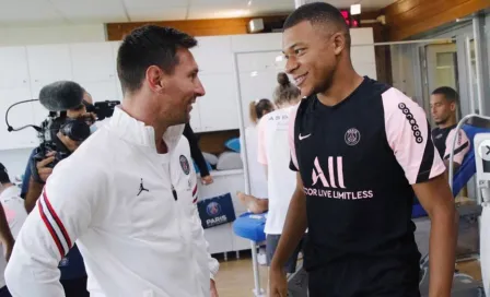 Messi: Kylian Mbappé le dio la bienvenida a La Pulga al PSG