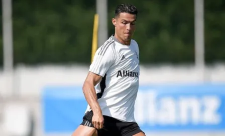 Video: La insólita forma en la que Cristiano Ronaldo y su familia bendicen la mesa