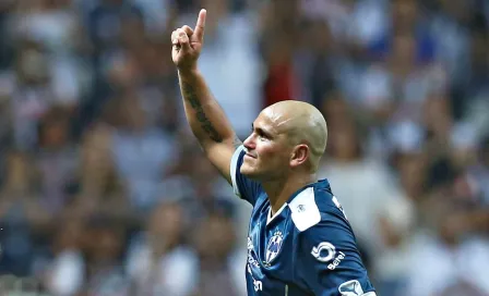 Rayados: Chupete Suazo felicitó a Funes Mori por romper su récord de goleo