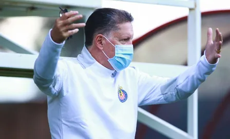 Tiburón Sánchez sobre Chivas: 'Que Peláez salga a dar la cara, no con un video'