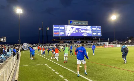 Cruz Azul: Aficionado celeste entró a golpear a jugadores del Earthquakes en amistoso