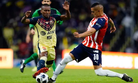 Sergio Flores: 'En Chivas siempre está por delante el escudo, seguimos por el mismo camino'