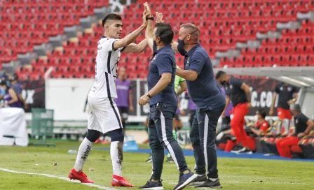 Lillini felicitó a Johan Vásquez por su debut goleador con el Genoa: "Está en un alto nivel"