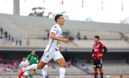 Pumas: Dinenno empató a Nico Castillo en goles; está a 8 de alcanzar a Carlos González