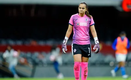 Liga MX Femenil: Jugadora de Cruz Azul sufrió aparatoso golpe en la cabeza