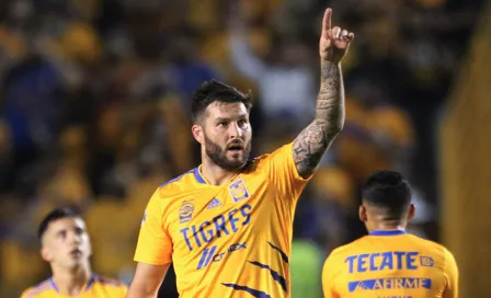 Tigres doblegó a una Chivas que están cerca de salir de zona de Repechaje