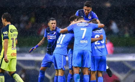 Cruz Azul sumó seis juegos jugando en el Azteca sin caer ante América